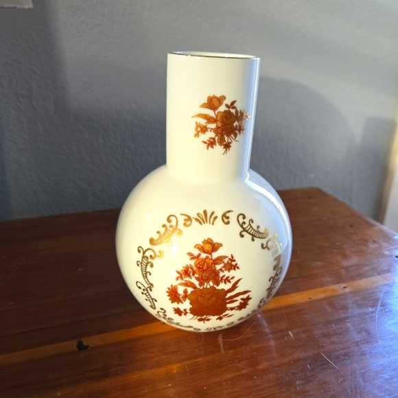 Andrea by Sadek Gold Red Floral Rose White Vase Vintage - Picture 1 of 5